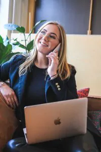 sales person 1 min
